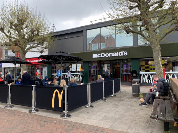 Mc Donald's famous 'golden arches' brand design featured in new outdoor cafe in Hampshire